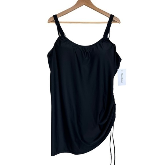 Meet Curve Black Classic Adjustable Stretch Straps One Piece Swimsuit. - Picture 4 of 16